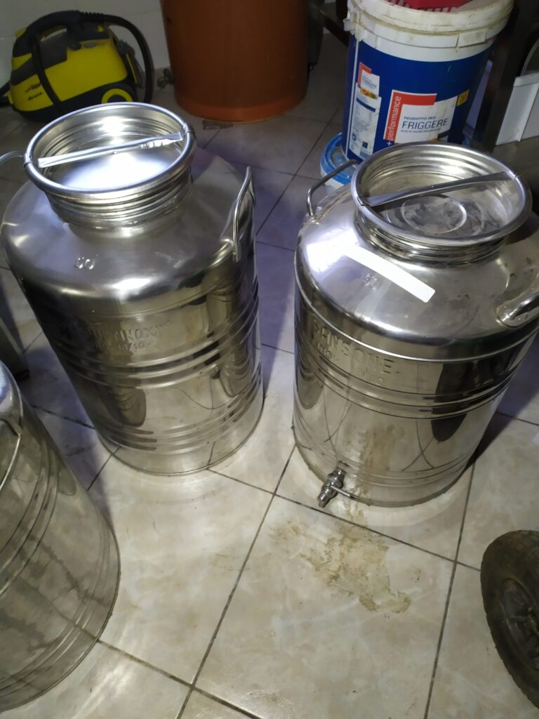 CONTENITORE PER OLIO ACCIAIO INOX 1