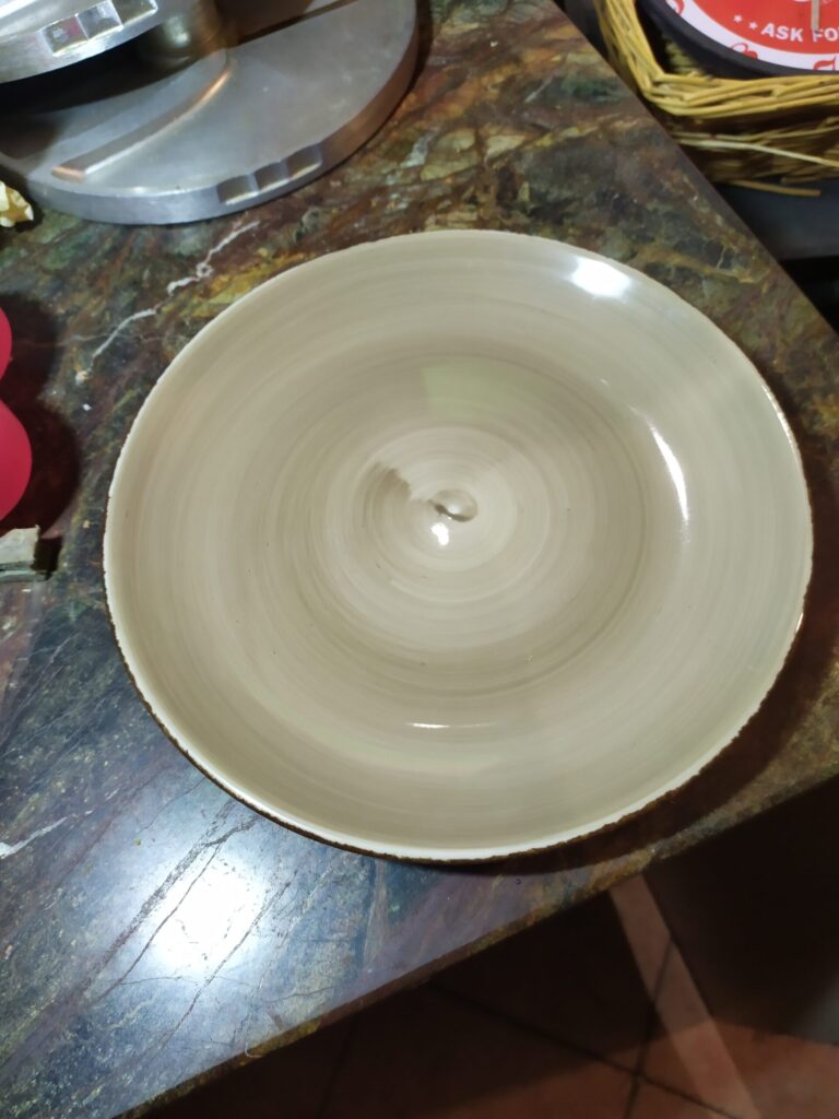 PIATTI PIANI BEIGE SCURO 20