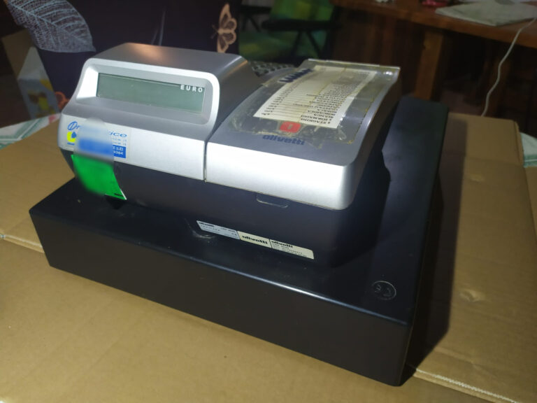 REGISTRATORE DI CASSA OLIVETTI NETTUNA 200 2